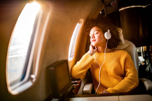 10 Best Noise-Canceling Headphones for Moms